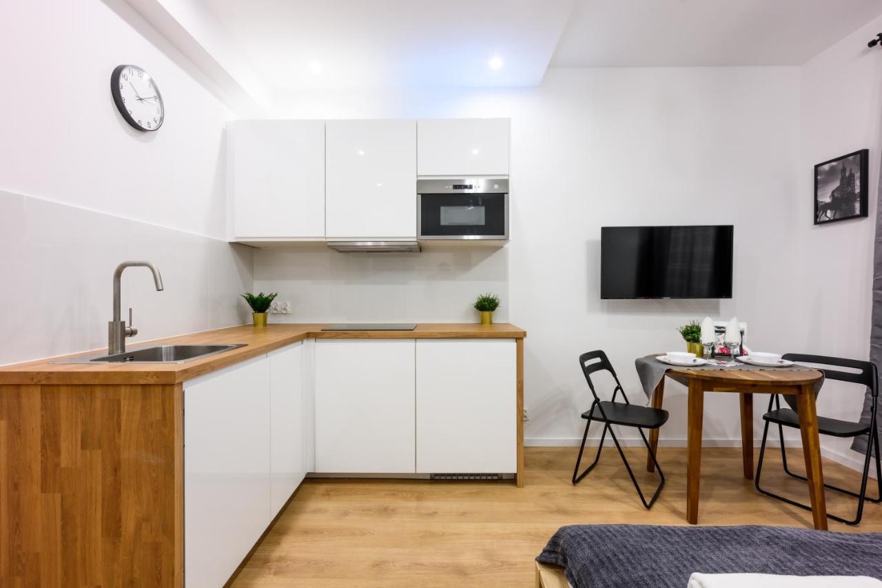 Cracow Rent Apartments - Spacious Apartments For 2-7 People In Quiet Area - Kolberga Street Nr 3 - 10 Min To Main Square By Foot Cracovia Exterior foto