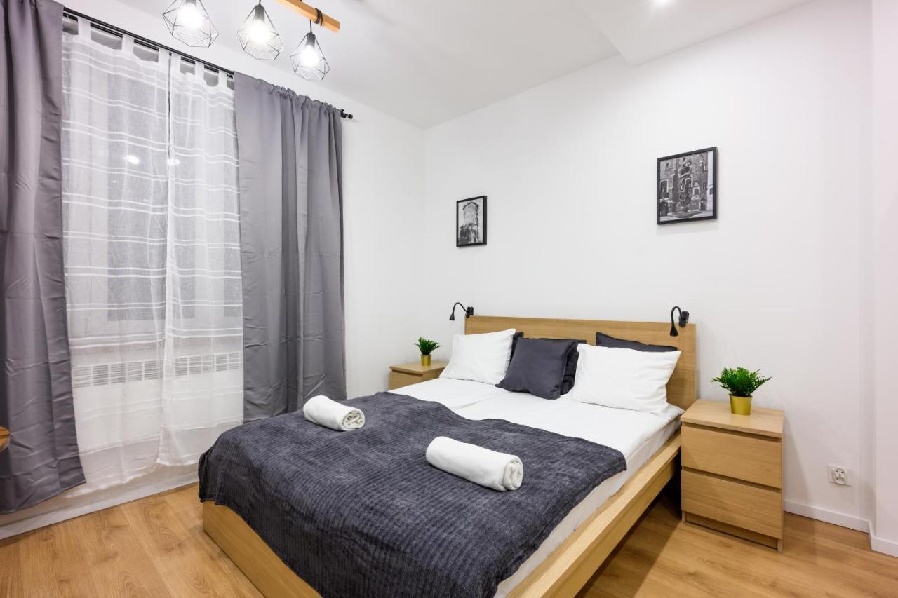 Cracow Rent Apartments - Spacious Apartments For 2-7 People In Quiet Area - Kolberga Street Nr 3 - 10 Min To Main Square By Foot Cracovia Exterior foto