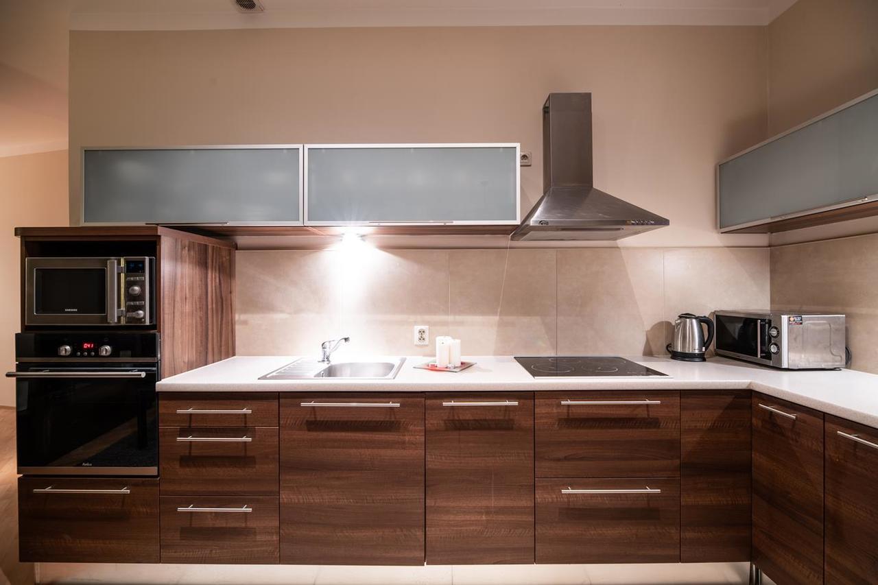 Cracow Rent Apartments - Spacious Apartments For 2-7 People In Quiet Area - Kolberga Street Nr 3 - 10 Min To Main Square By Foot Cracovia Exterior foto